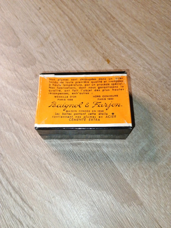 Rare belle boîte de plumes de marque Baignol Farjon n°803 incomparable général Leman