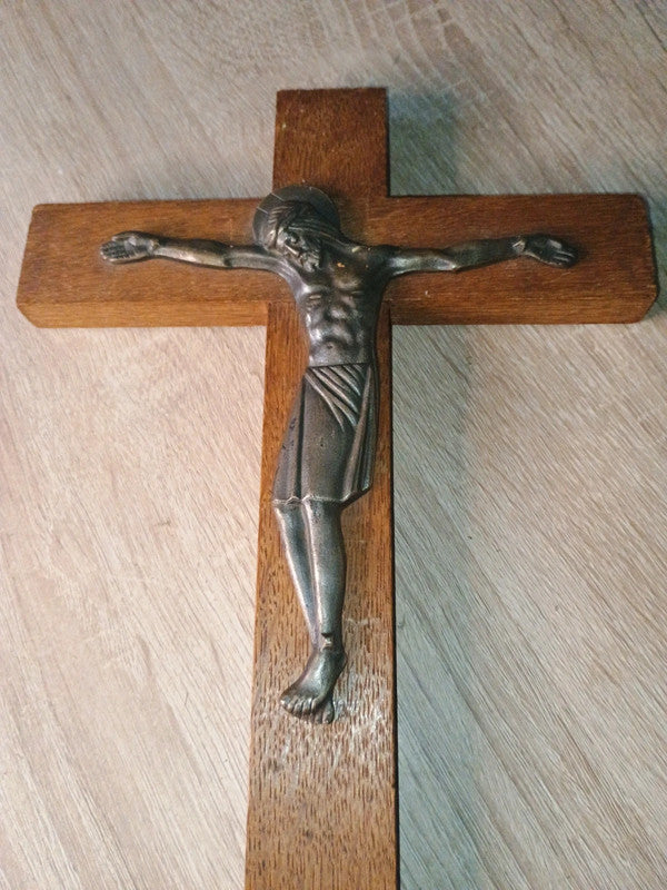 Crucifix croix en bois