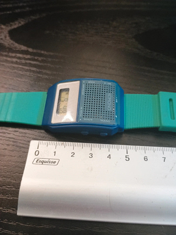 Ancienne montre vintage de Komono