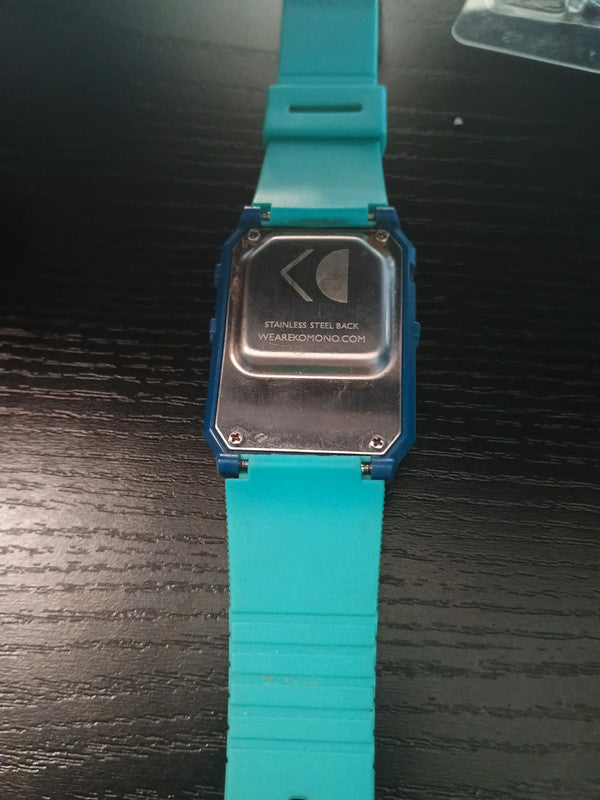 Ancienne montre vintage de Komono