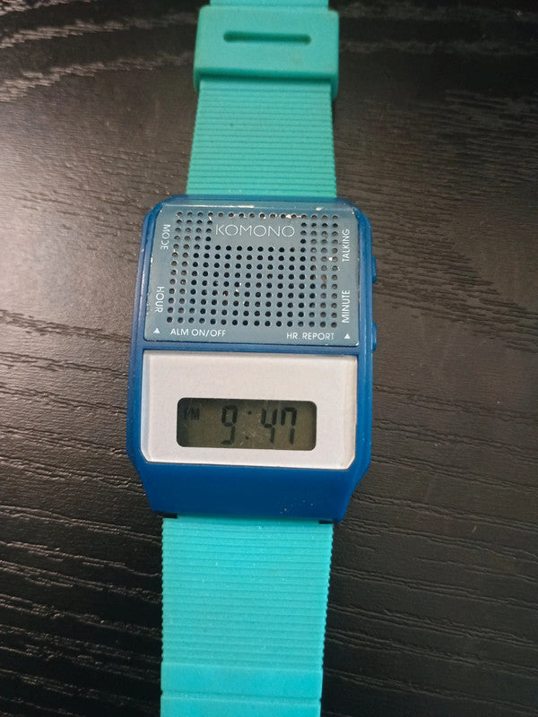 Ancienne montre vintage de Komono