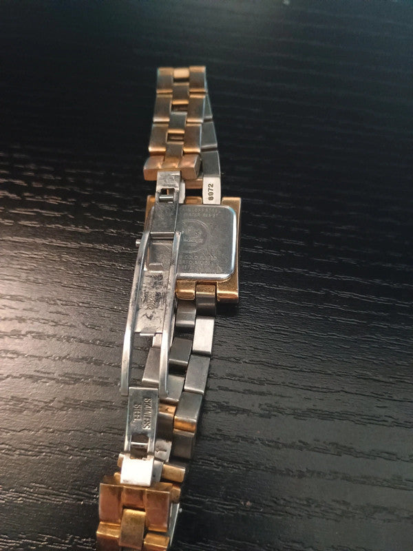 Montre femme de marque Festina a quartz doré couleur or