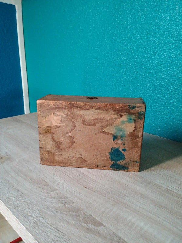Boîte en bois d'écolière ou de peinture