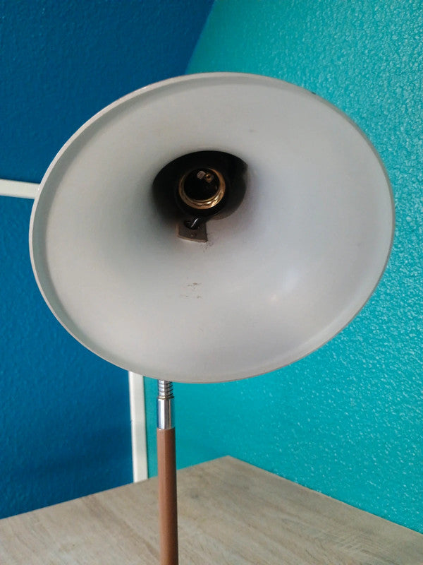 Belle ancienne lampe de bureau ou d'atelier vintage marron