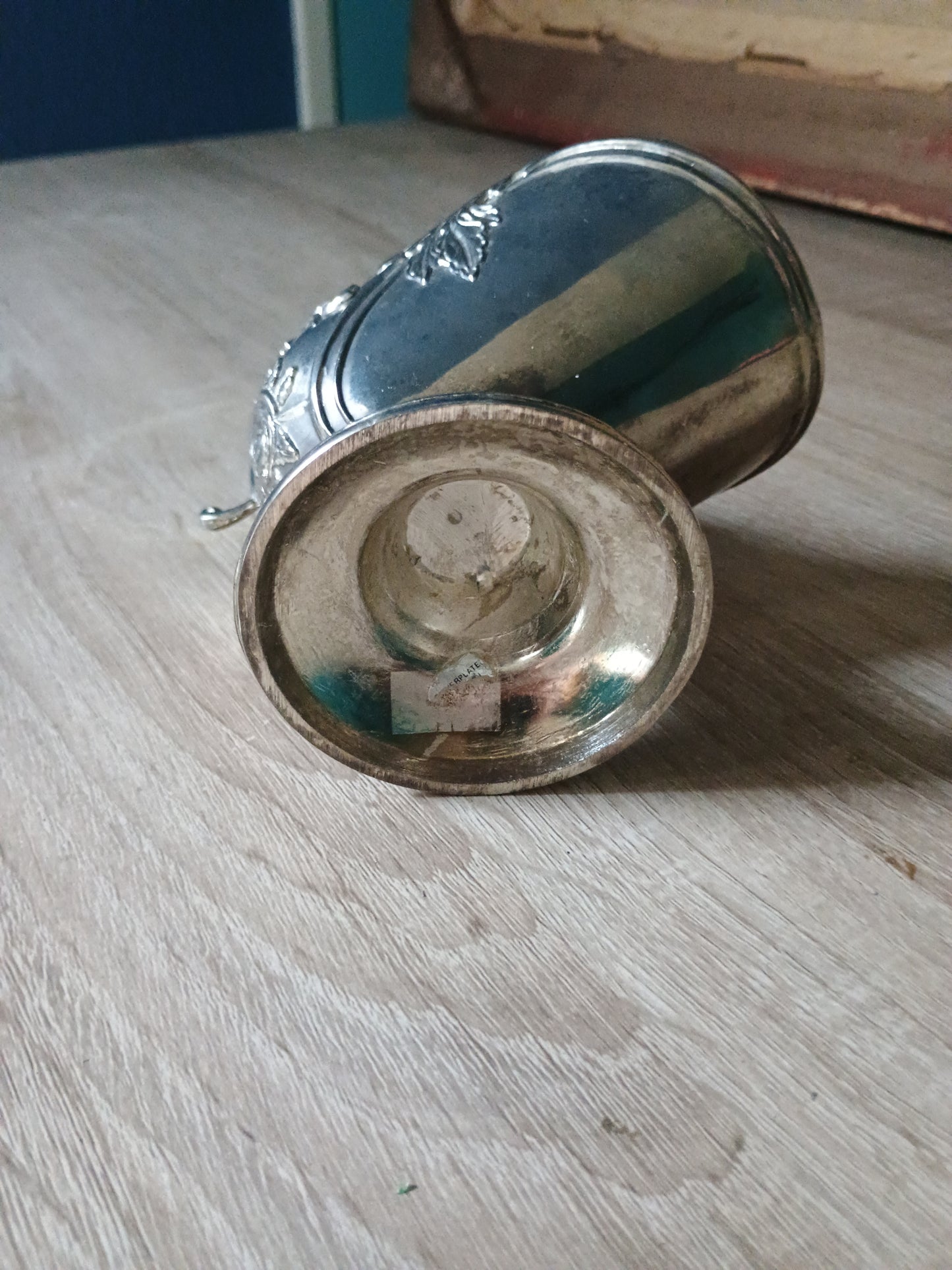 Ancien sucrier en alliage zing et plaqué argent