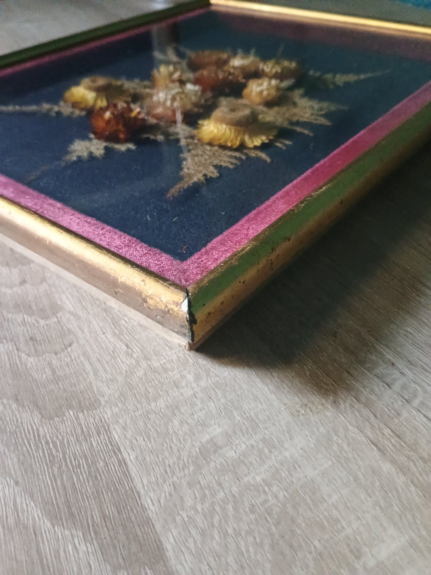 Cadre rectangulaire de fleurs séchées 35 x 28 cm