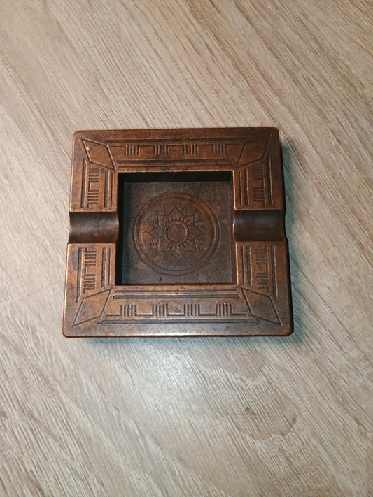 Petit cendrier de table décoratif vintage français en cuivre de collection