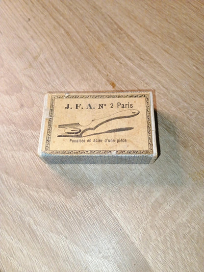 Rare boîte de punaise en acier J.F.A. N°2 paris