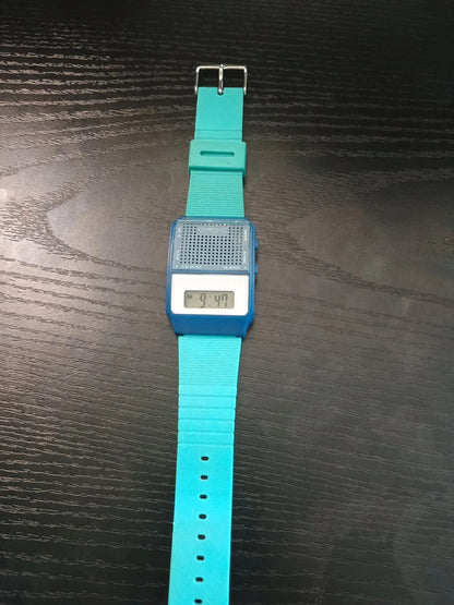 Ancienne montre vintage de Komono