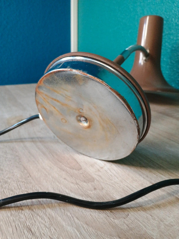 Belle ancienne lampe de bureau ou d'atelier vintage marron