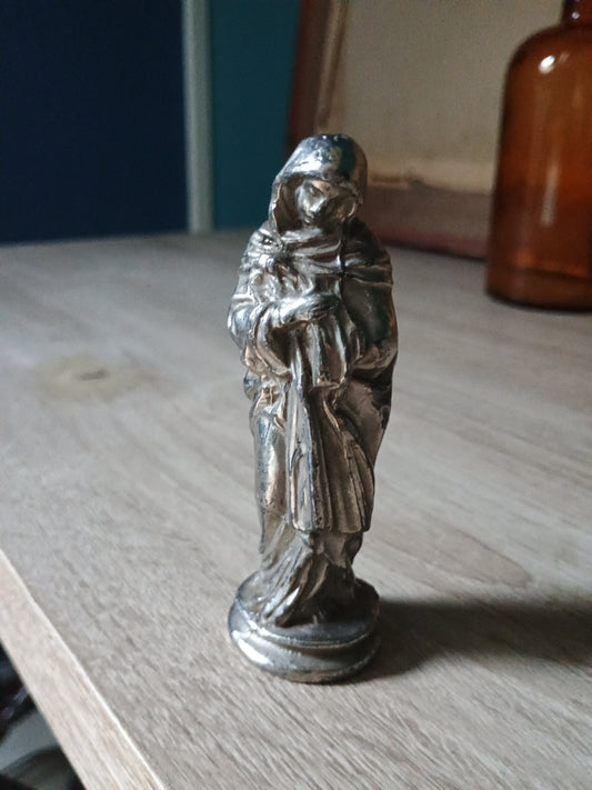 Ancienne statue catholique religieuse française en métal argenté de la Sainte Vierge Marie