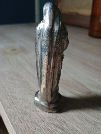 Ancienne statue catholique religieuse française en métal argenté de la Sainte Vierge Marie