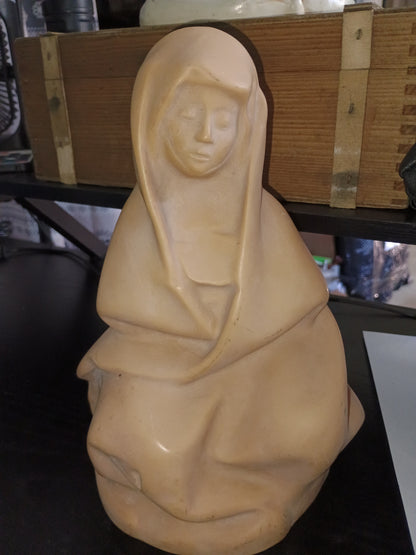 Rare Statuette, reproduction de la Vierge de Moissac, Musée du Louvre, Résine